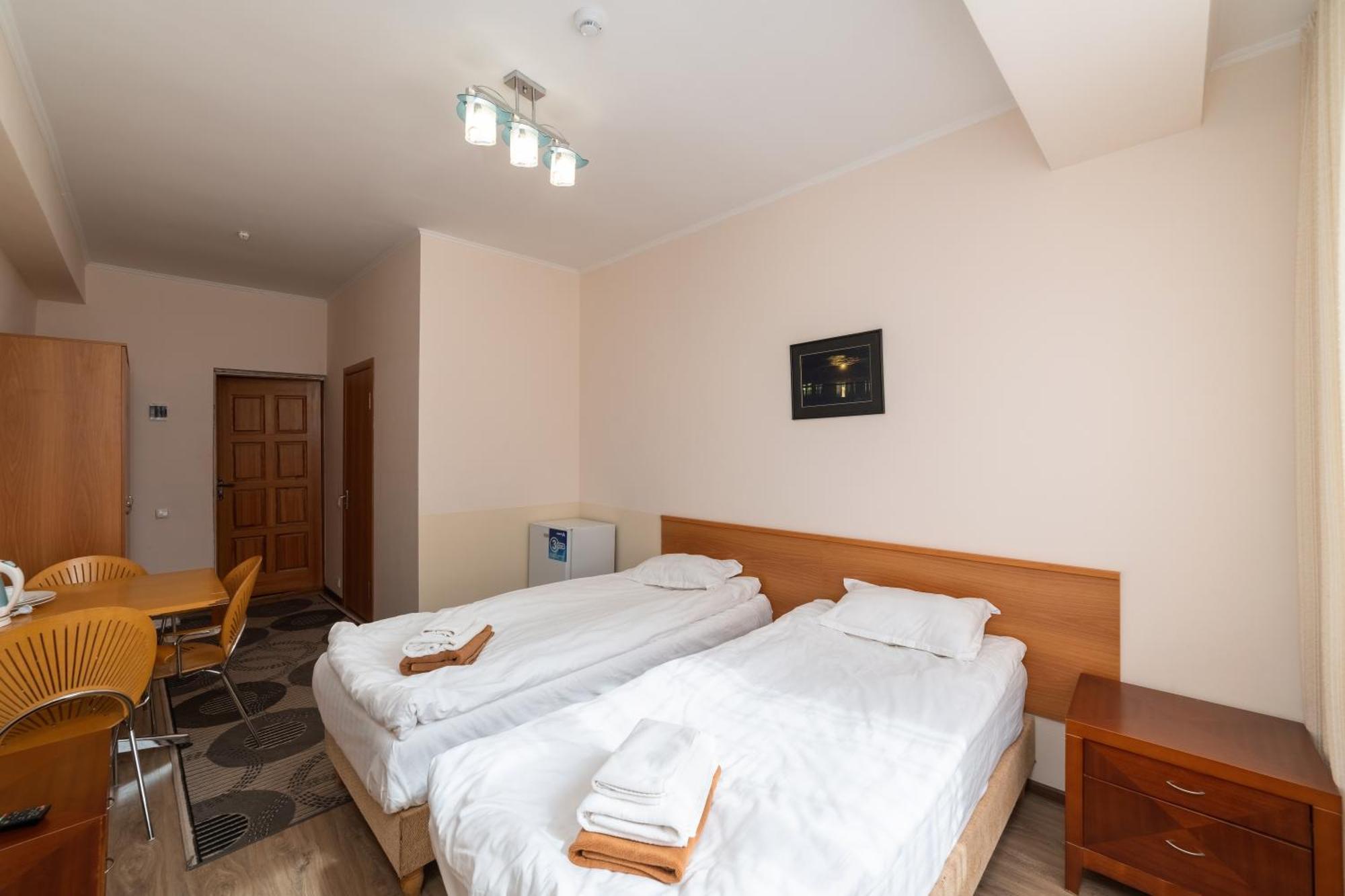 בוסטרי Talisman Village Hotel מראה חיצוני תמונה