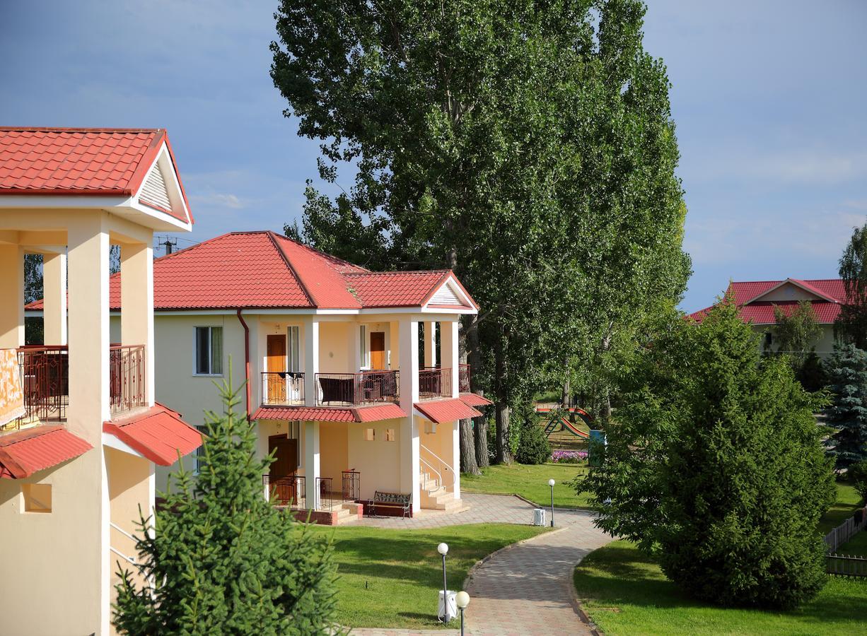 בוסטרי Talisman Village Hotel מראה חיצוני תמונה