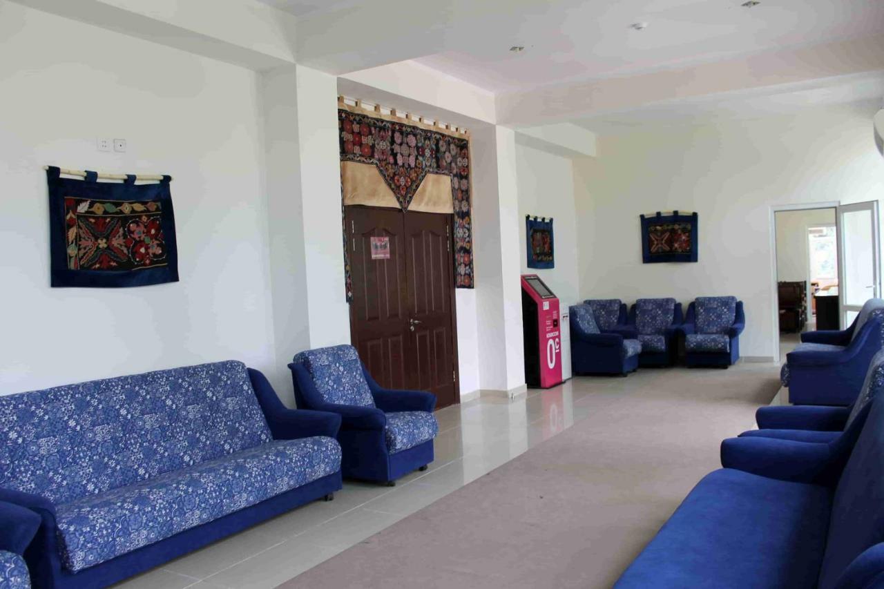 בוסטרי Talisman Village Hotel מראה חיצוני תמונה