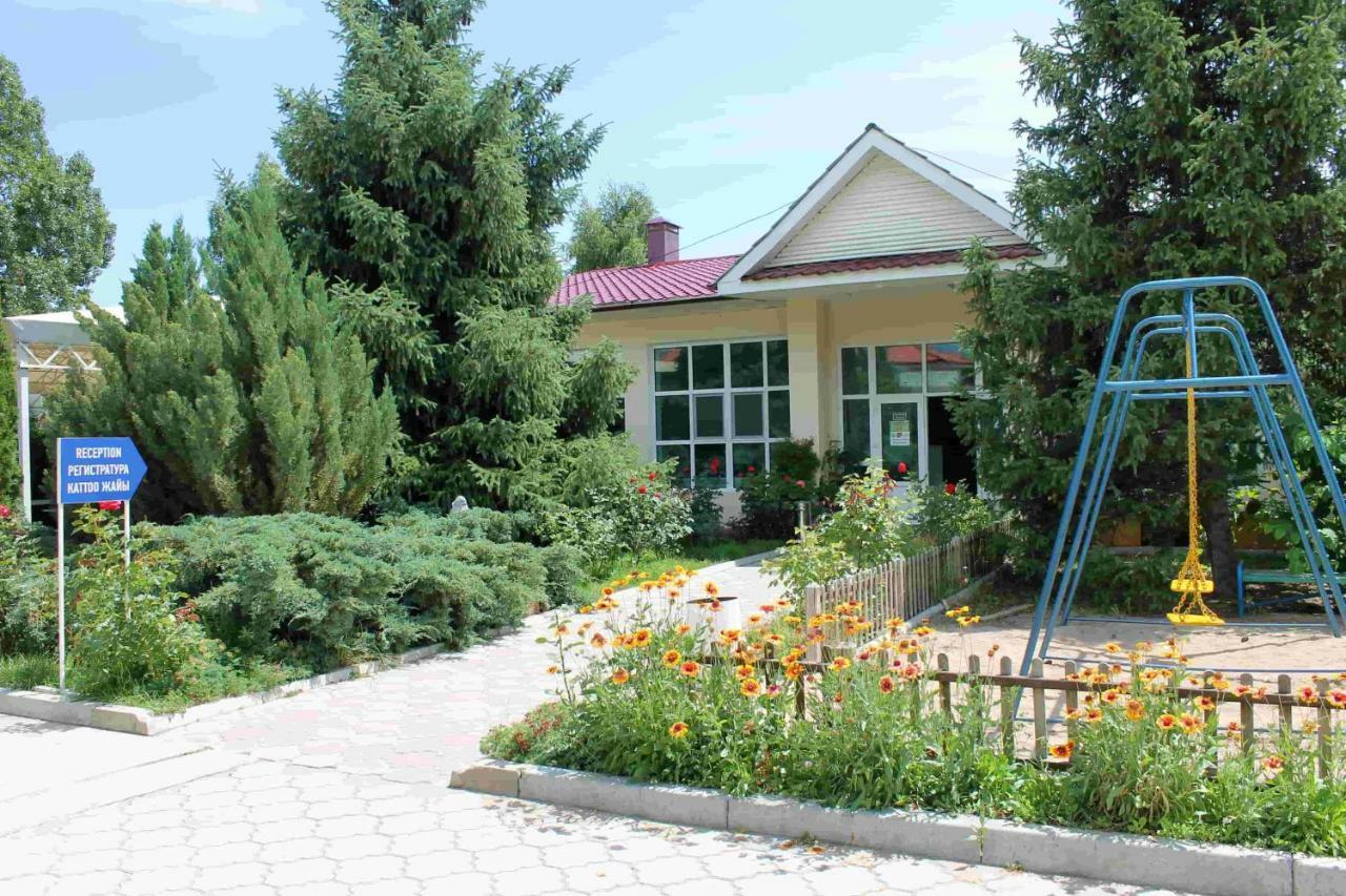 בוסטרי Talisman Village Hotel מראה חיצוני תמונה